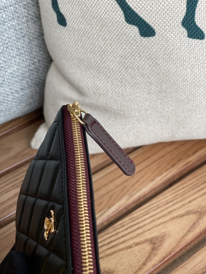 Ch**el wallet purse